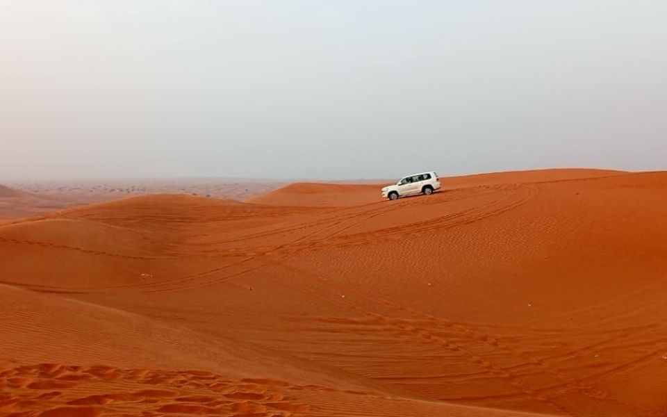 Cost of Desert Safari in Dubai in Mid-Range Budget